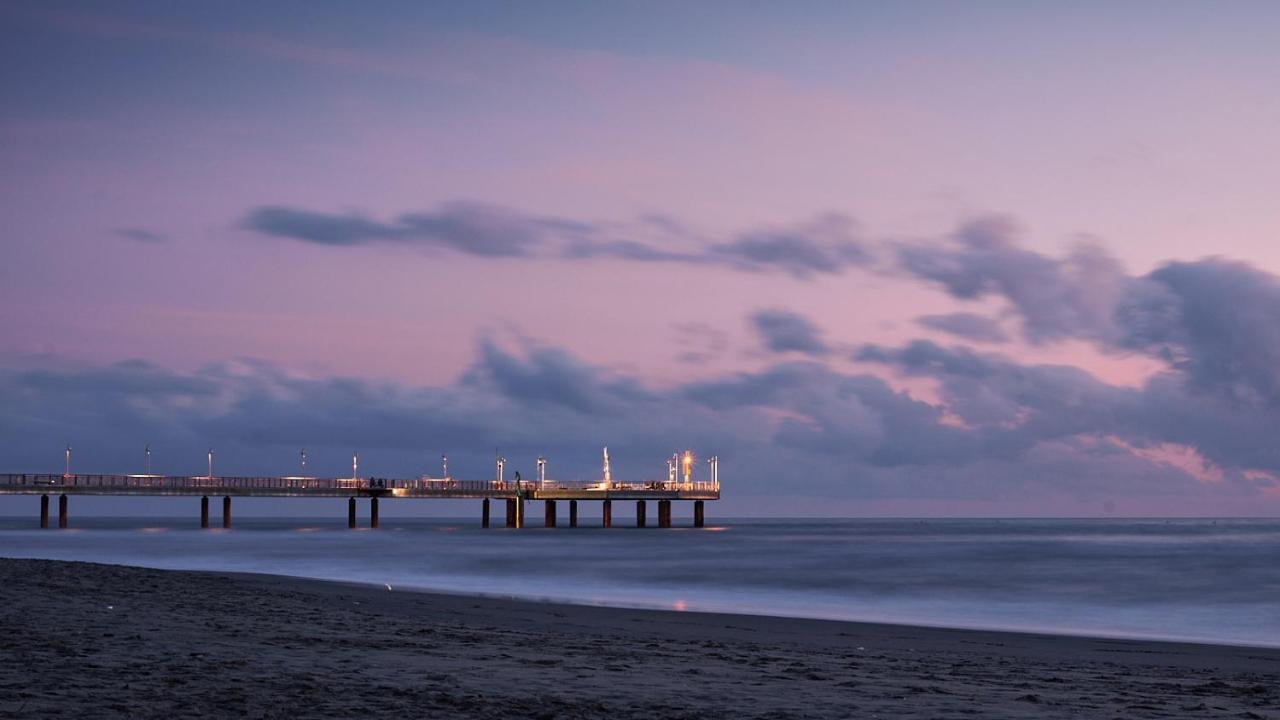 Claudia Nel Cuore Di Forte Dei Marmi Forte dei Marmi Exterior foto